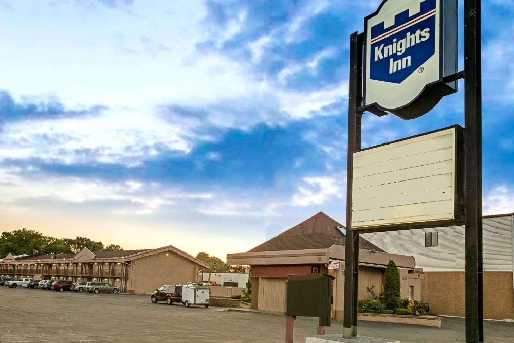 Knights Inn South Hackensack Motel